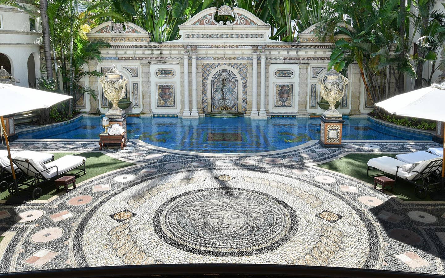 Versace Mansion (Casa Casuarina)